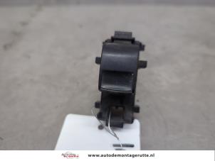 O197880 Gebruikte raam schakelaar elektrisch Toyota Auris