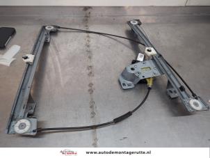 O197885 Gebruikte raammechaniek 4deurs links-voor Renault Kangoo