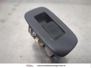 O197886 Gebruikte schakelaar elektrisch raam Toyota Auris