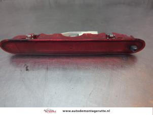 O197899 Gebruikte extra remlicht midden Renault Kangoo