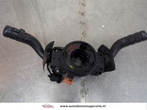 O197907 Gebruikte stuurkolomschakelaar Volkswagen Fox