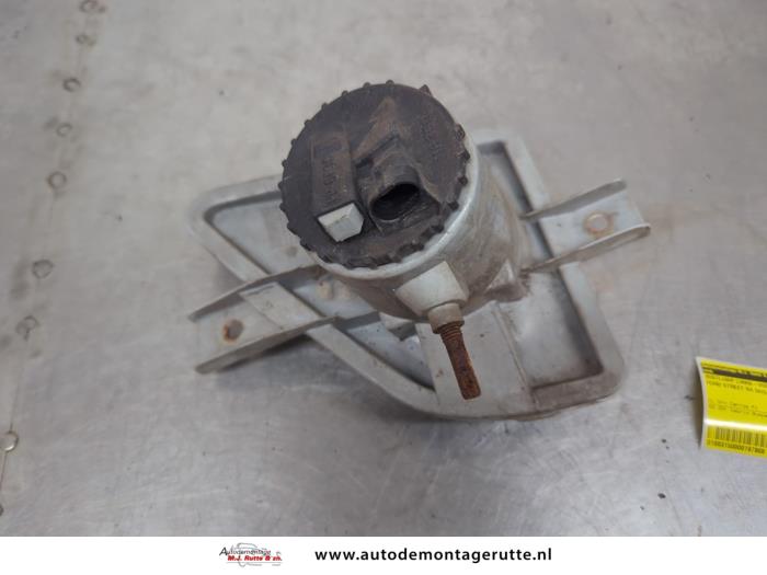 Mistlamp links-voor van een Ford StreetKa 1.6i 2005