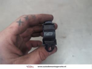 O197939 Gebruikte ruit schakelaar elektrisch Volvo V50