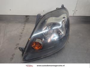 O197944 Gebruikte linker koplamp Ford Fiesta