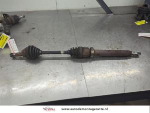 O197958 Gebruikte homokineetas rechts-voor Ford Fiesta