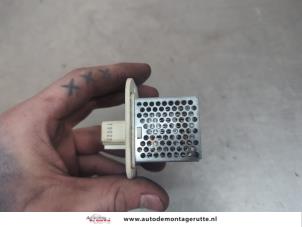 O197968 Gebruikte kachel weerstand Opel Agila