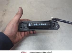 O197970 Gebruikte schakelaar achterklep Mitsubishi Grandis