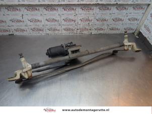 O198056 Gebruikte ruitenwismotor+mechaniek Suzuki Swift