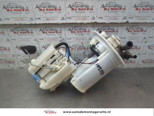 O198069 Gebruikte brandstofpomp elektrisch Toyota Auris