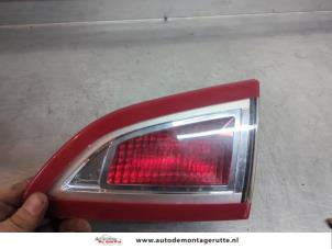 Gebruikte Achterlicht rechts Renault Scénic III (JZ) 1.6 16V Prijs op aanvraag aangeboden door Autodemontage M.J. Rutte B.V.