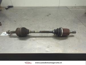 O198126 Gebruikte aandrijfas links-voor Kia Ceed