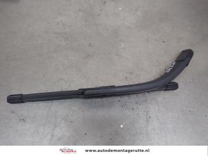 O198158 Gebruikte ruitenwisserarm achter Toyota Aygo