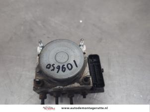 O198192 Gebruikte abs pomp Opel Corsa