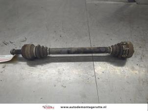 O198219 Gebruikte steekas links-achter BMW 1-Serie