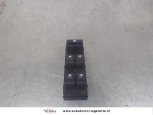 O198230 Gebruikte schakelblok ruiten Kia Ceed