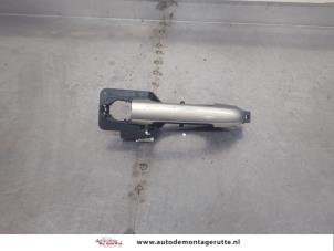 O198252 Gebruikte deurgreep 4deurs links-voor Kia Ceed