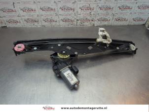 O198281 Gebruikte raammechaniek 2deurs links-voor Ford KA