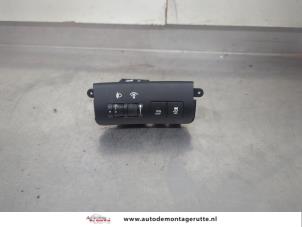 O198299 Gebruikte schakelaar koplamp ihv Kia Ceed