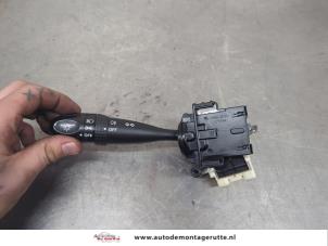 O198343 Gebruikte pinker schakelaar Suzuki Splash