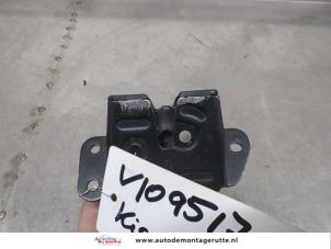 O198385 Gebruikte slotmechaniek achterklep Kia Ceed