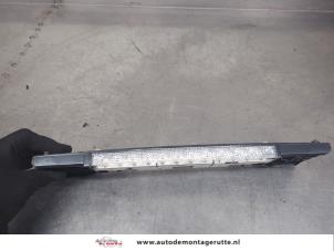 O198390 Gebruikte remlicht extra midden Peugeot 407