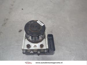 O198443 Gebruikte abs pomp Citroen C3