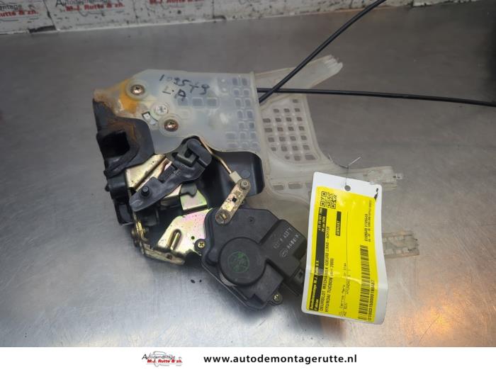 Gebruikte Deurslot Mechaniek 4Deurs links-achter Hyundai Tucson O198487