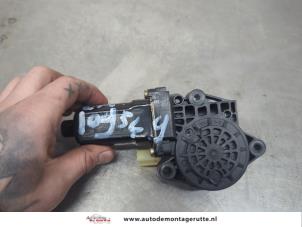 O198499 Gebruikte raammotor portier Hyundai Tucson