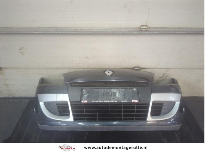 Gebruikte Voorbumper Renault Scenic O198488