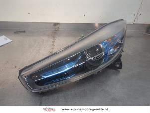 O198532 Gebruikte koplamp links Renault Zoe