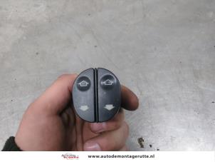 O198567 Gebruikte ruit schakelaar elektrisch Ford Fiesta