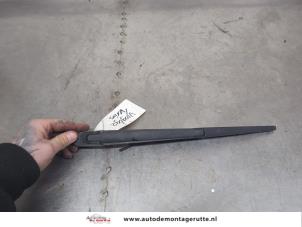 O198598 Gebruikte ruitenwisserarm achter Daihatsu Terios