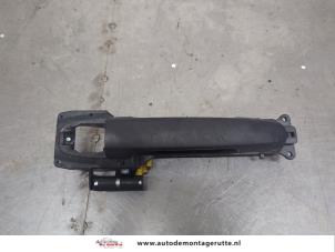 O198617 Gebruikte portiergreep 4deurs links-voor Daihatsu Terios