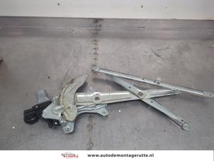 O198618 Gebruikte ruitmechaniek 4deurs links-achter Daihatsu Terios