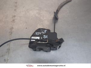 O198726 Gebruikte portierslot mechaniek 4deurs rechts-achter Renault Zoe