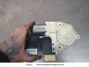 O198742 Gebruikte motor portierruit Peugeot 307