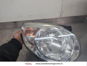 O198749 Gebruikte koplamp rechts Kia Picanto