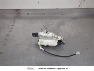 O198768 Gebruikte slotmechaniek portier 2deurs links Peugeot Partner