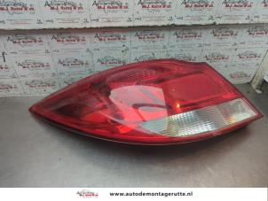 O198839 Gebruikte achterlicht links Opel Insignia