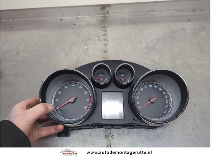 Gebruikte Tellerklok Opel Insignia O198848