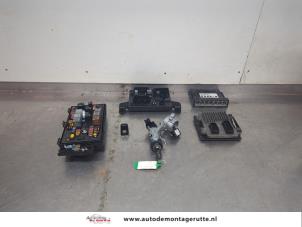 O198851 Gebruikte contactslot + computer Opel Astra