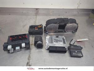 O198858 Gebruikte kontaktslot + computer Volkswagen Passat