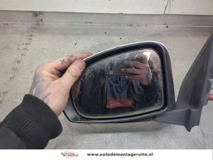 O198882 Gebruikte buitenspiegel links Toyota IQ