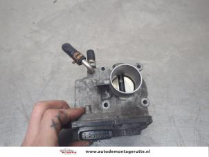 O198886 Gebruikte gasklephuis Toyota IQ