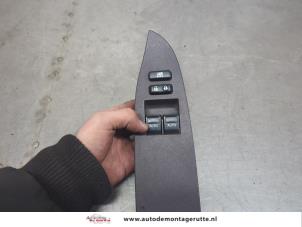 O198887 Gebruikte combischakelaar ramen Toyota IQ