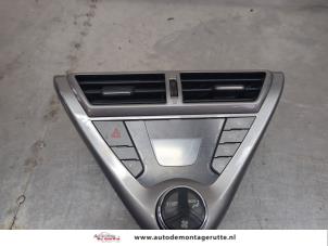 O198900 Gebruikte kachel bedieningspaneel Toyota IQ