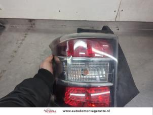 O198907 Gebruikte achterlicht links Toyota IQ