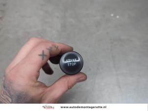 O198967 Gebruikte start/stop schakelaar Renault Zoe