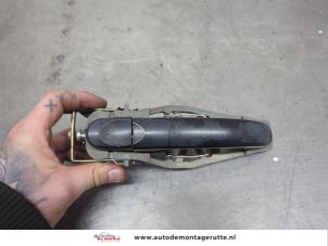 O198979 Gebruikte portiergreep 2deurs rechts Volkswagen Transporter