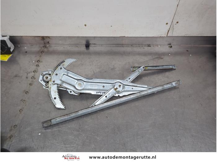 Gebruikte Raammechaniek 2Deurs links-voor Honda Logo O199025